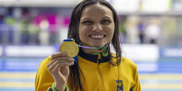 Carol Santiago fala sobre preparação e metas nas Paralimpíadas