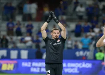 Internacional luta e consegue 4 pontos contra o Cruzeiro