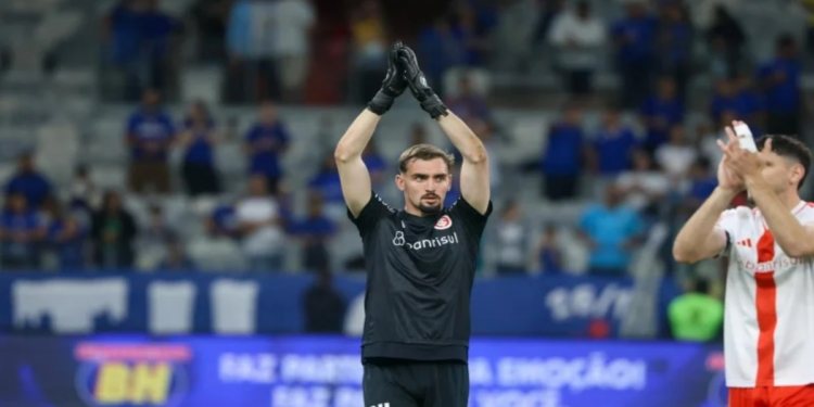 Internacional luta e consegue 4 pontos contra o Cruzeiro