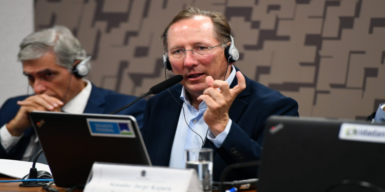 Julgamento de John Textor no STJD volta a ser adiado; Veja ma