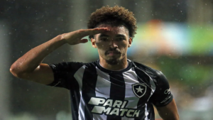 Adryelson pode estar voltando ao Botafogo por empréstimo