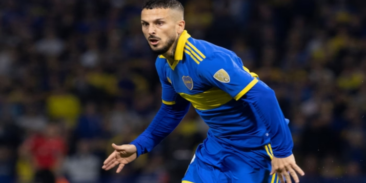 Benedetto pode chegar ao Cruzeiro para cobrir lesão de Dinenno