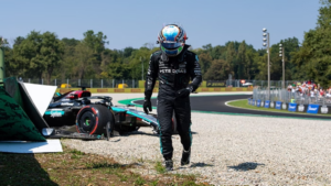 Antonelli sofre batida em treino livre do GP da Itália pela Mercedes