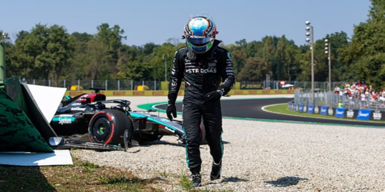Antonelli sofre batida em treino livre do GP da Itália pela Mercedes