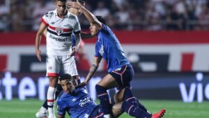 Personalidades do futebol prestam homenagens a Izquierdo