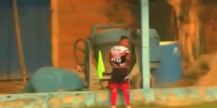 jogador-faz-xixi