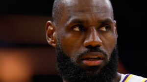 LeBron proibe apelido para filho nos Lakers