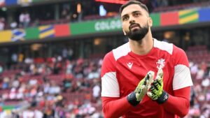 Liverpool mira substituto de Alisson