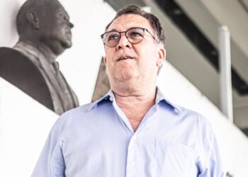 Marcelo Teixeira fala sobre folha salarial do Santos