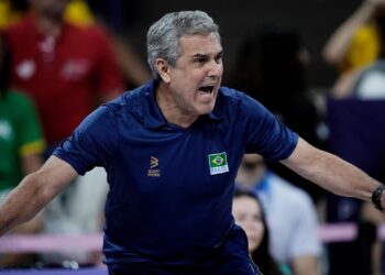 Alexandre Loureiro/COB (Crédito: Zé Roberto, técnico da seleção de vôlei)