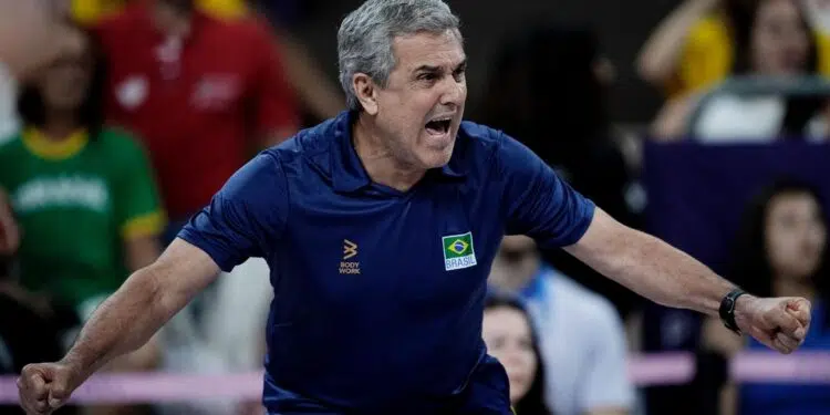 Alexandre Loureiro/COB (Crédito: Zé Roberto, técnico da seleção de vôlei)