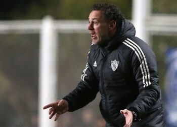 Milito analisa empate do Atlético-MG na Libertadores