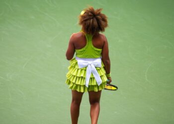 Naomi Osaka demonstrou todo seu estilo em estreia no US Open