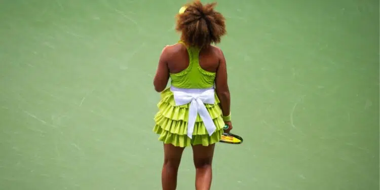 Naomi Osaka demonstrou todo seu estilo em estreia no US Open