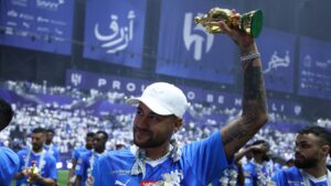 Neymar se aproxima de retorno e Al Hilal vive dilema