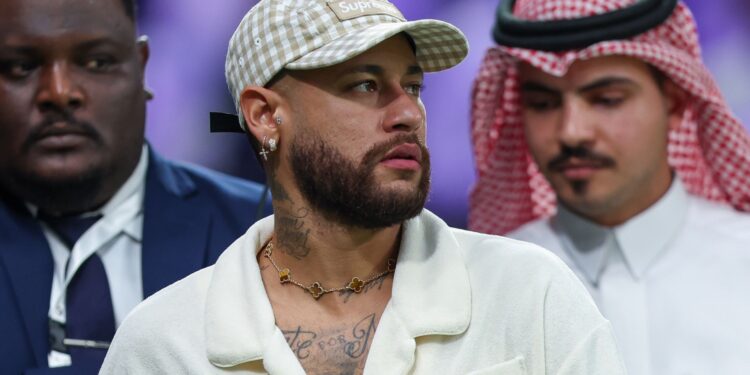 Neymar se oferece ao Barcelona