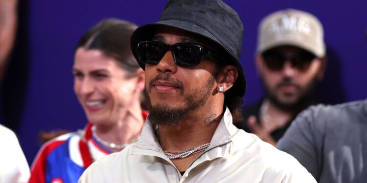 Lewis Hamilton está acompanhando os Jogos Olímpicos em Paris (Crédito: Getty Images)