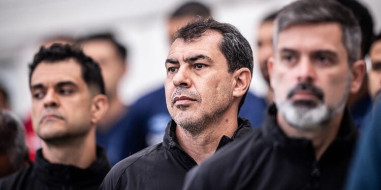 Marcelo Teixeira garantiu a permanência de Fábio Carille