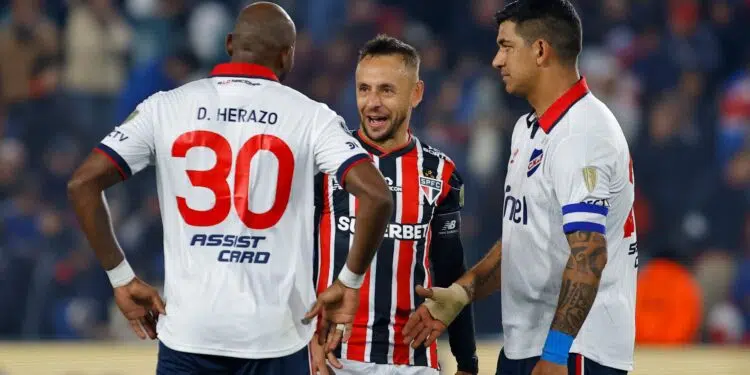 Rafinha fala sobre iniciativa de comparecer ao velório de Juan Izquierdo (Crédito: Getty Images)