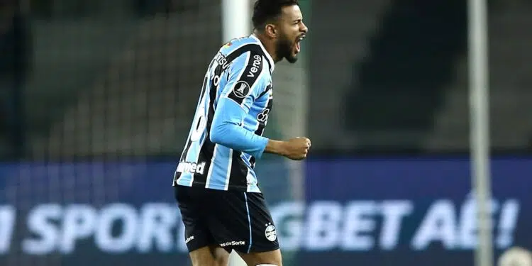 Reinaldo, lateral do Grêmio