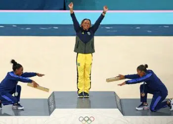 Rebeca Andrade conquistou o ouro pelo Brasil em Paris 2024 (Crédito: Getty Images)