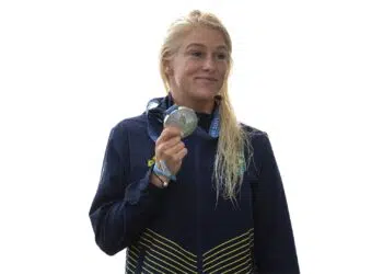 Tati Weston-Webb foi a medalhista de prata na Olimpíada de Paris no surfe feminino