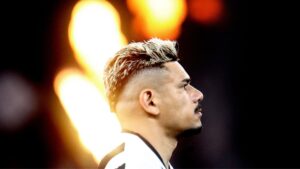 Tiquinho Soares volta a ser relacionado pelo Botafogo