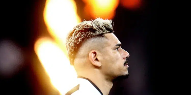 Tiquinho Soares volta a ser relacionado pelo Botafogo
