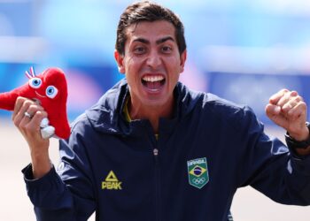 Caio Bonfim é prata na marcha atlética (Crédito: Getty Images)