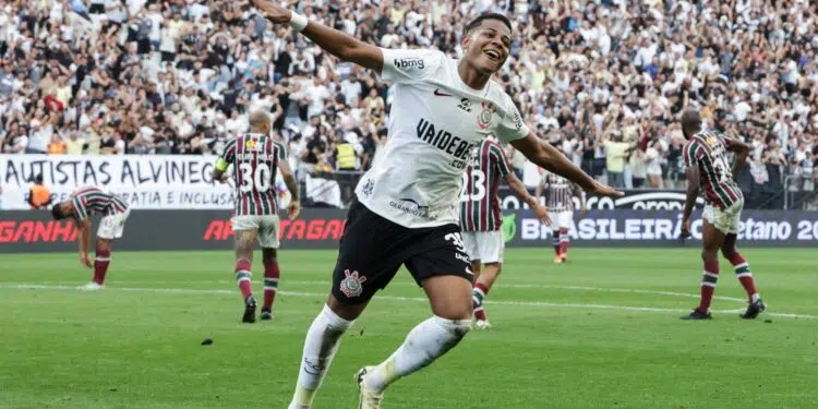Wesley tem venda encaminhada para o Al-Nassr (Crédito: Getty Images)