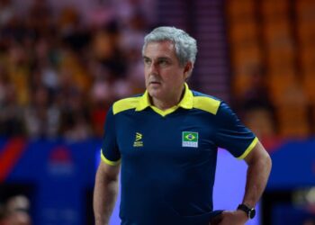 Zé Roberto abriu o jogo sobre a relação com Bernardinho