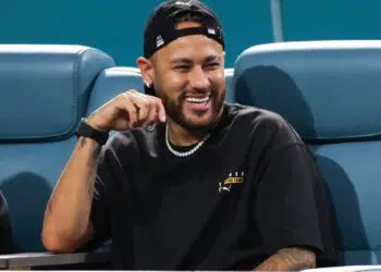 Neymar pode completar mais de um ano sem disputar uma partida oficial, de acordo com o jornal esportivo saudita Ariyadhiah.