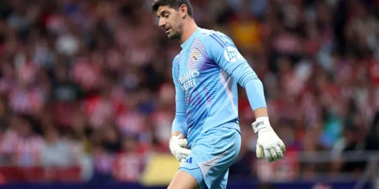 Thibaut Courtois, goleiro do Real Madrid, durante clássico contra o Atlético de Madrid, válido por La Liga
