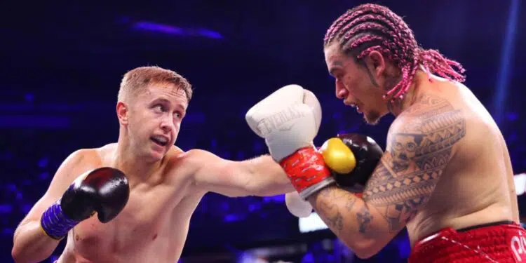 O humorista e lutador amador Whindersson Nunes utilizou suas redes sociais para falar sobre sua próxima luta contra o indiano Neeraj Goyat, marcada para o dia 15 de novembro, no AT&T Stadium, em Arlington, Texas, Estados Unidos.