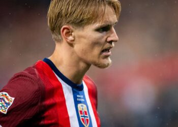 Martin Odegaard durante partida entra Noruega e Áustria, pela Liga das Nações