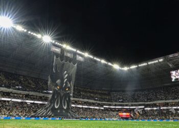 Nesta quarta-feira (4), dirigentes do Atlético-MG realizaram uma visita técnica à Arena MRV para avaliar as condições do gramado, com o objetivo de definir o local do jogo contra o São Paulo, marcado para o dia 12 de setembro, pelo duelo de volta das quartas de final da Copa do Brasil.