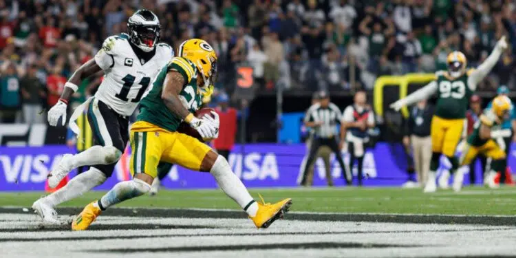 O Brasil recebeu de braços abertos a NFL em sua primeira partida realizada no país, nesta sexta-feira (6), na Neo Química Arena, em São Paulo.