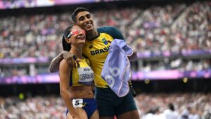 No último dia do atletismo na Paralimpíada de Paris 2024, a brasileira Jerusa Geber dos Santos continuou sua hegemonia na capital francesa e garantiu mais uma medalha de ouro para sua coleção.