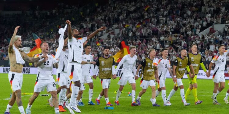 Após a eliminação frustrante nas quartas de final da Euro 2024, a Alemanha voltou a campo com força total diante de sua torcida em Düsseldorf e atropelou a Hungria na estreia da atual edição da Liga das Nações.