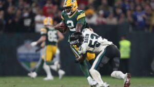 O primeiro jogo da NFL realizado no Brasil, entre Philadelphia Eagles e Green Bay Packers, na última sexta-feira (6), na Neo Química Arena, gerou polêmica envolvendo as condições do gramado.