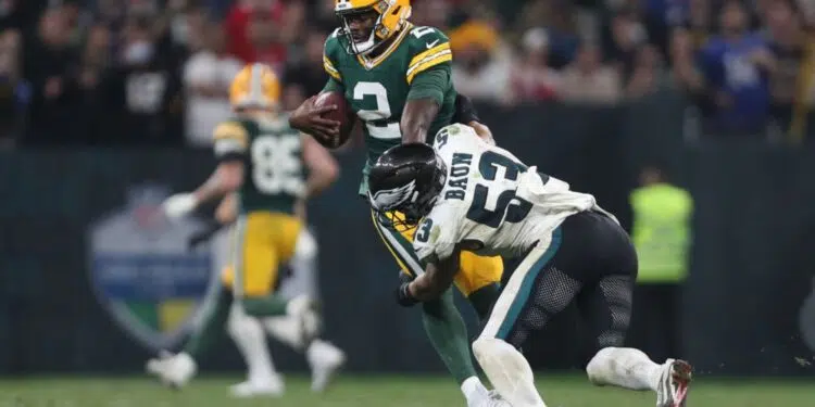 O primeiro jogo da NFL realizado no Brasil, entre Philadelphia Eagles e Green Bay Packers, na última sexta-feira (6), na Neo Química Arena, gerou polêmica envolvendo as condições do gramado.