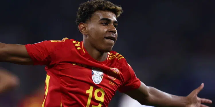 18 anos e já pode concorrer a bola de ouro? Veja o nome desse novo fenômeno!