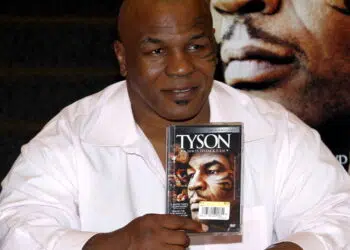 Mike Tyson durante o lançamento do seu livro. Créditos: depositphotos.com / PopularImages