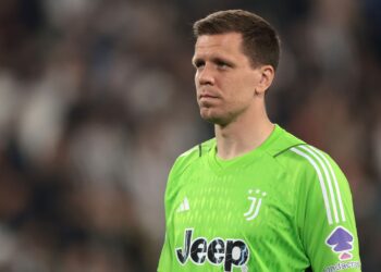 Szczesny despista sobre interesse do Barcelona