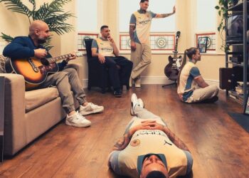 Manchester City e Oasis nutrem uma antiga história de homenagens e paixão