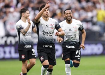 Ángel Romero, autor de dois gols em Corinthians x Atlético-GO