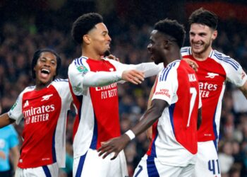 arsenal goleou o bolton wanderers pela carabao cup
