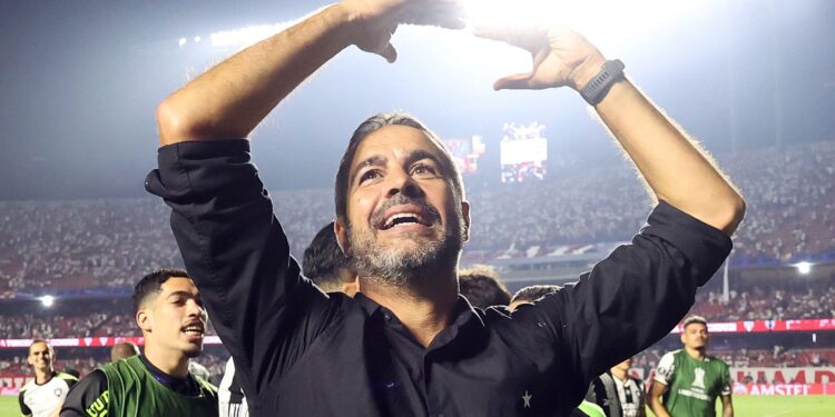 Artur Jorge ressalta feito com Botafogo na Libertadores