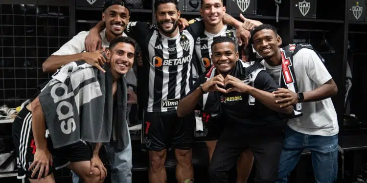 Jogadores do Galo comemorando a classificação na Copa do Brasil, contra o São Paulo