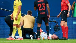 Barcelona procura novo goleiro após lesão de Ter Stegen